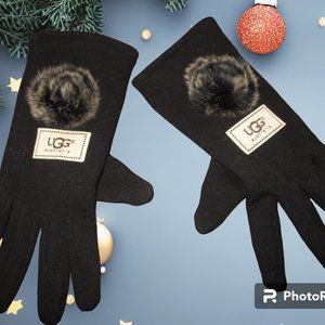 UGG Australia Women's Knit Gloves Chinchilla embellished